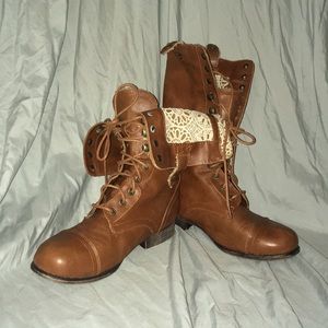 combat boots